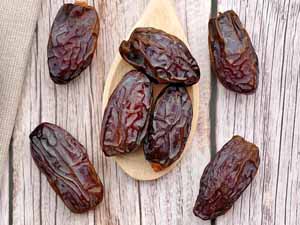 date farming, dates farming, date cultivation, dates cultivation, growing dates, how to cultivate dates, commercial dates farming, dates farming business, dates farming faqs